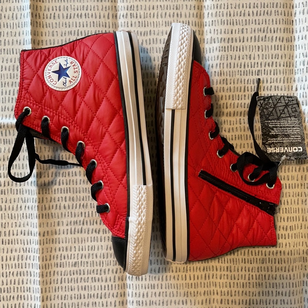 Converse - Picture 3 of 3